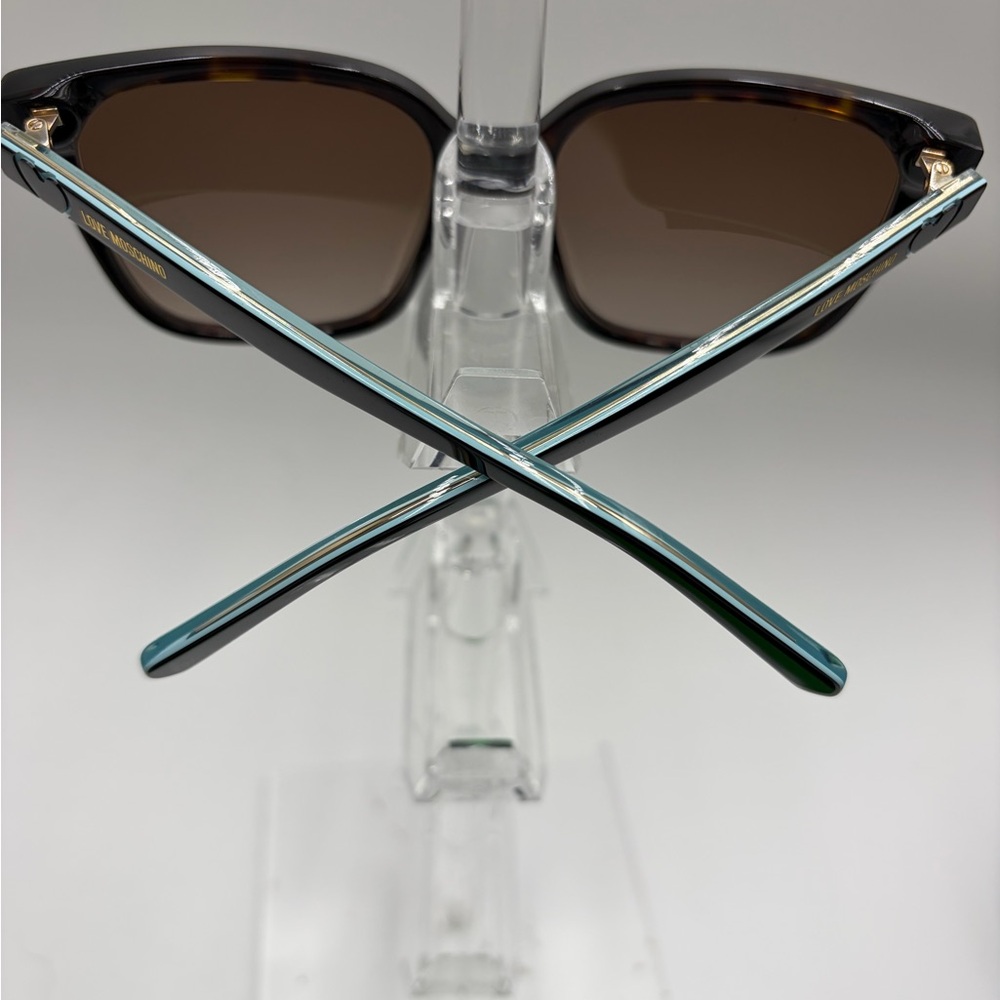 New Love Moschino NEW Sunglasses with Green Case - Picture 3 of 6